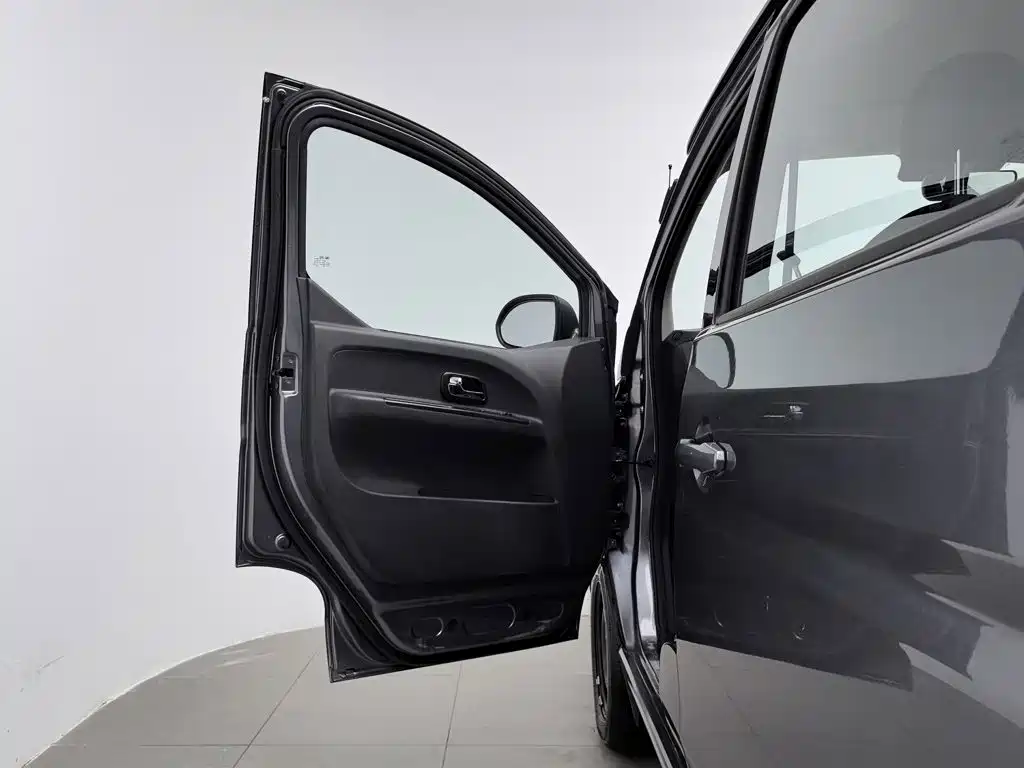 Jinbei Golden Sea Lion M Classic 2023 2023 1.5L Engineering Lion Passenger Van 5/6/7-seater