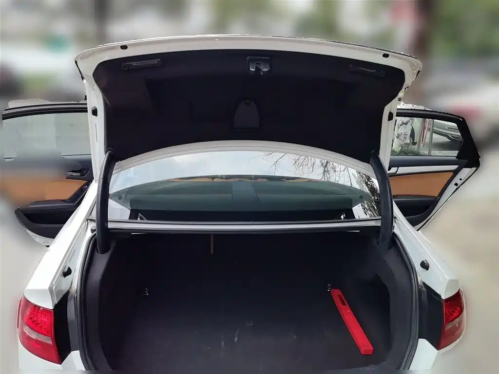 Audi A4L 2015 35 TFSI Auto Standard фото 20