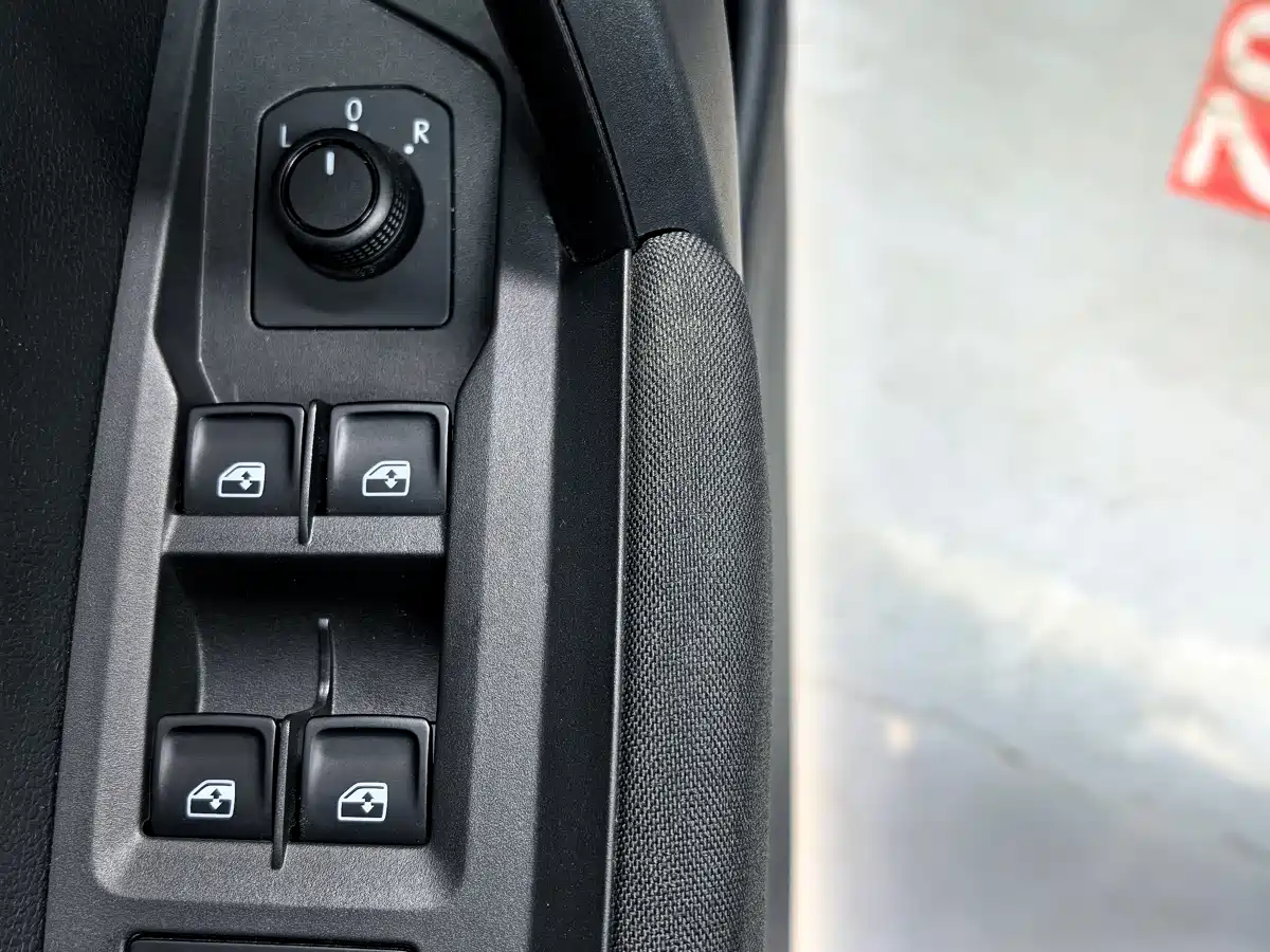 Volkswagen Tharu 2021 Model 280TSI 2WD Trend Edition фото 11