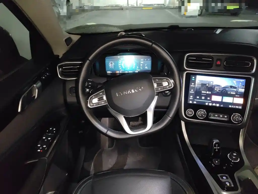 Lynk & Co 01 EM-P 2018 1.5T PHEV Jin Pro China V фото 11
