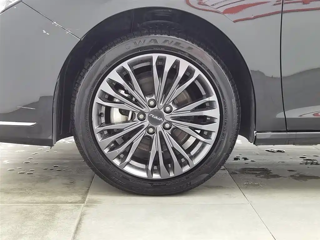 DONGFENG YI HYUN MAX