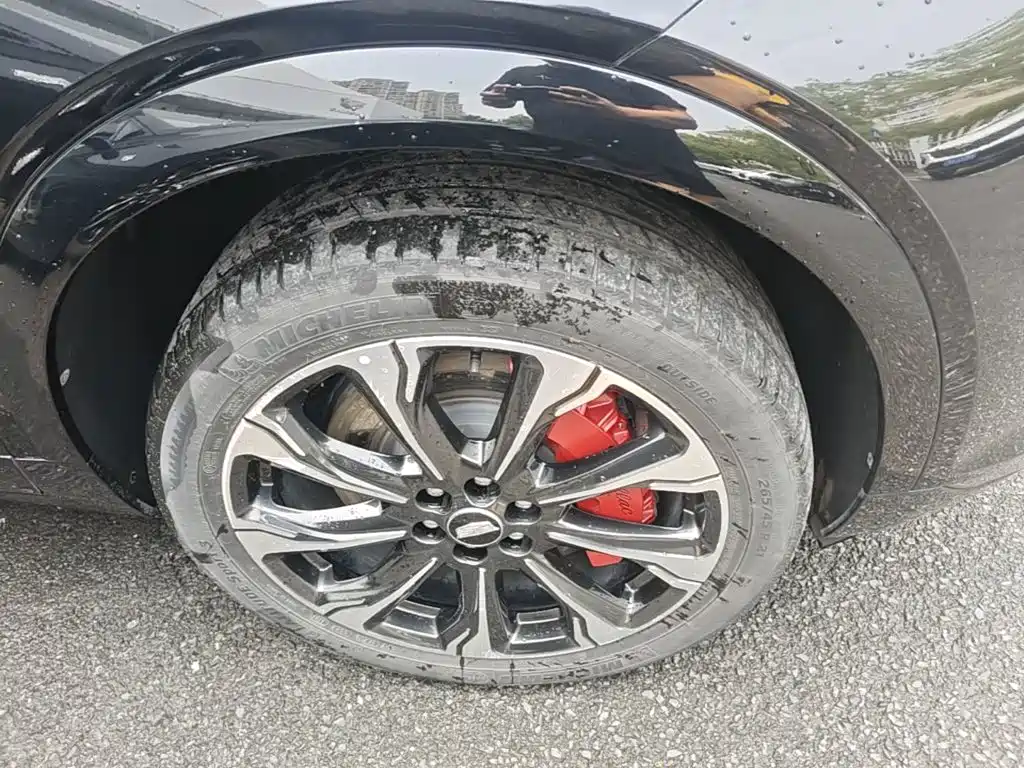 Cadillac XT5 2024 2025 Model 2.0T Platinum
