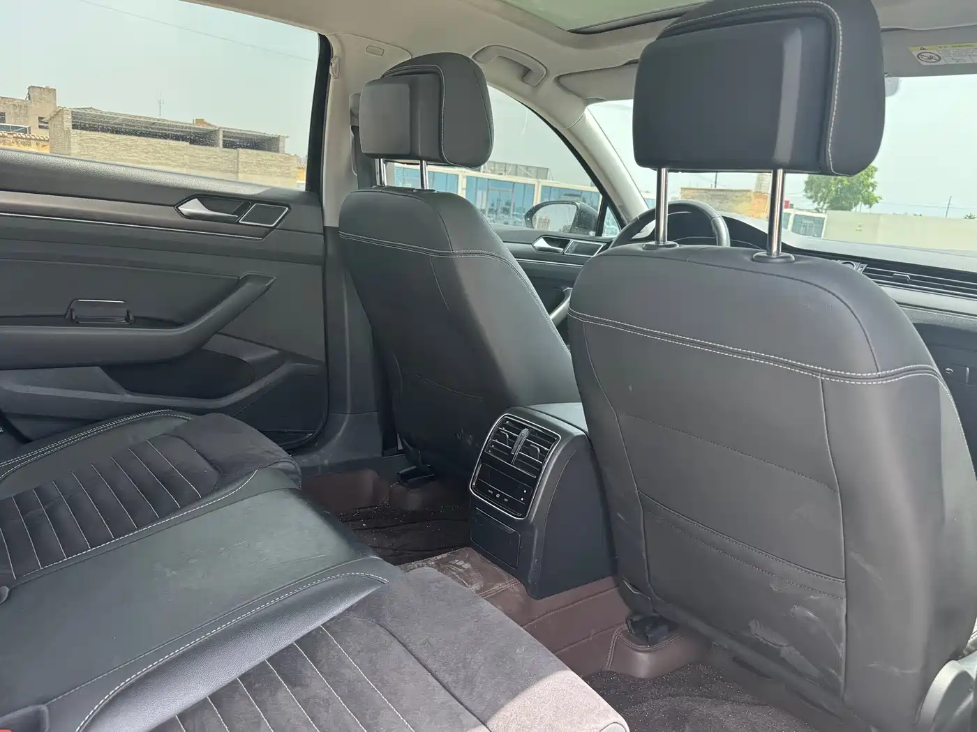 Volkswagen Magotan 2020 330TSI DSG Luxury фото 8