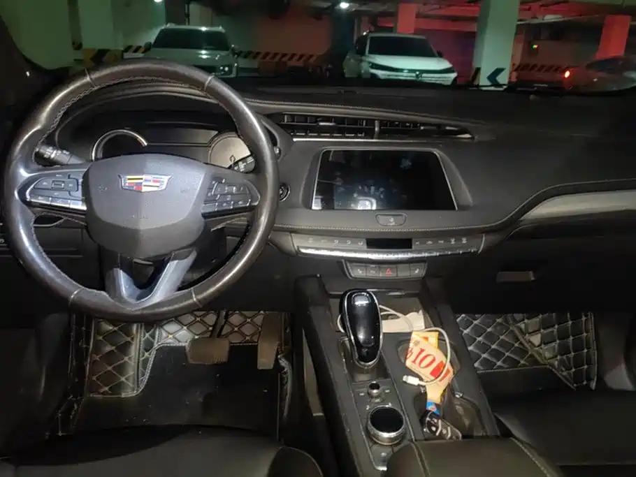 Cadillac XT4 2020 28T FWD Leading Trim фото 12
