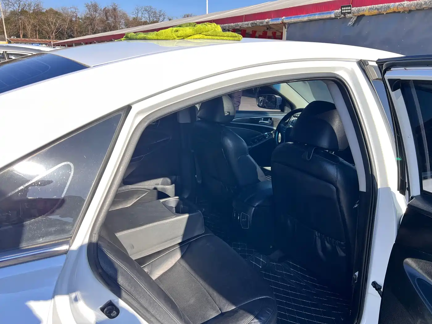 Hyundai Sonata 2013 2.0L Automatic Premium Edition фото 18