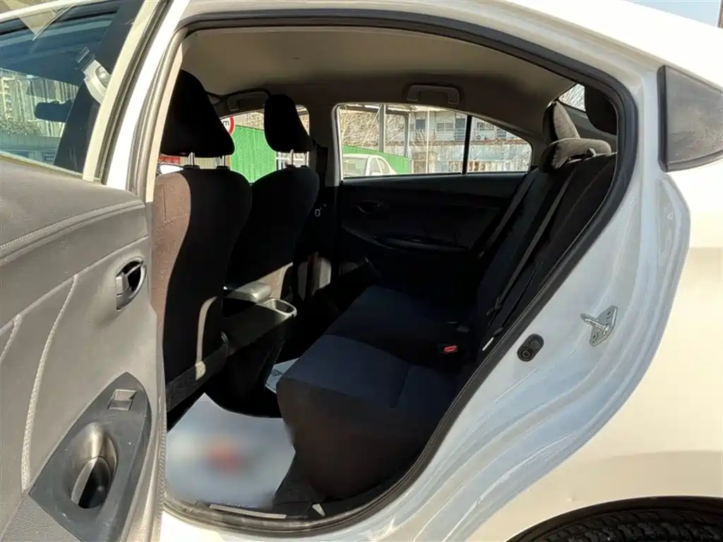 Toyota YARiS L Zhi Xiang 2019 1.5E CVT Charming China VI фото 18