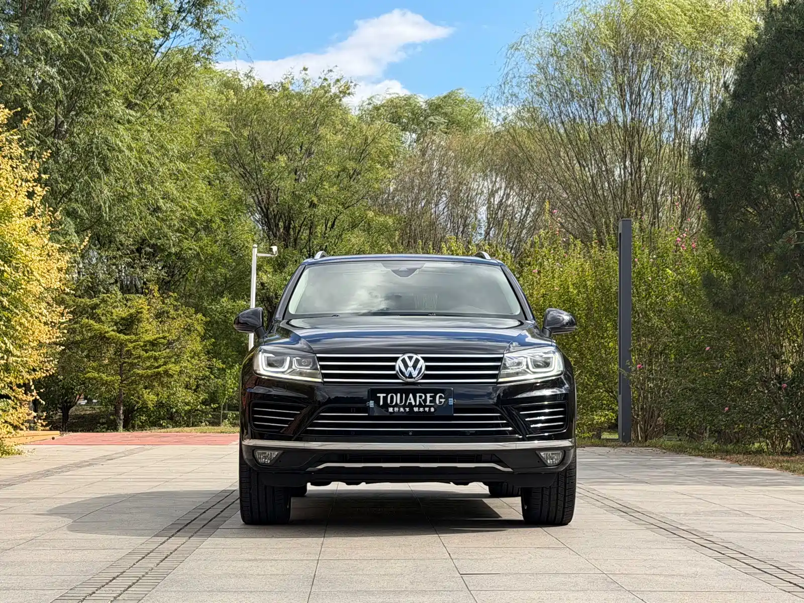 Фото 2 - Volkswagen Touareg