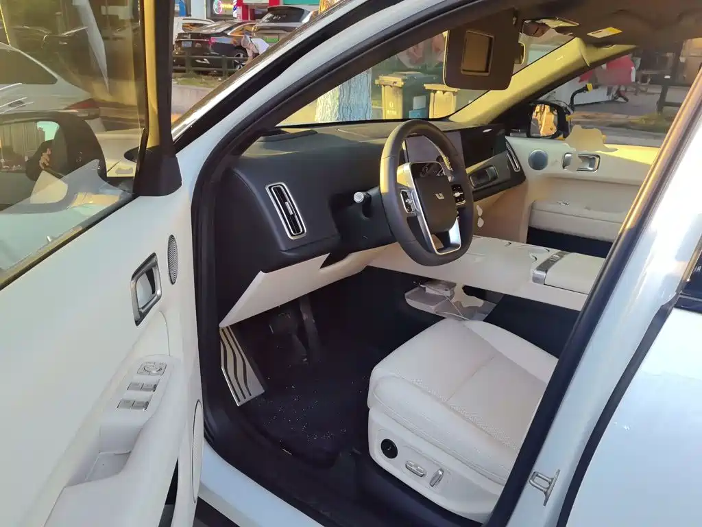 Li Auto L6 2026 2025 Pro Smart Renewal Edition