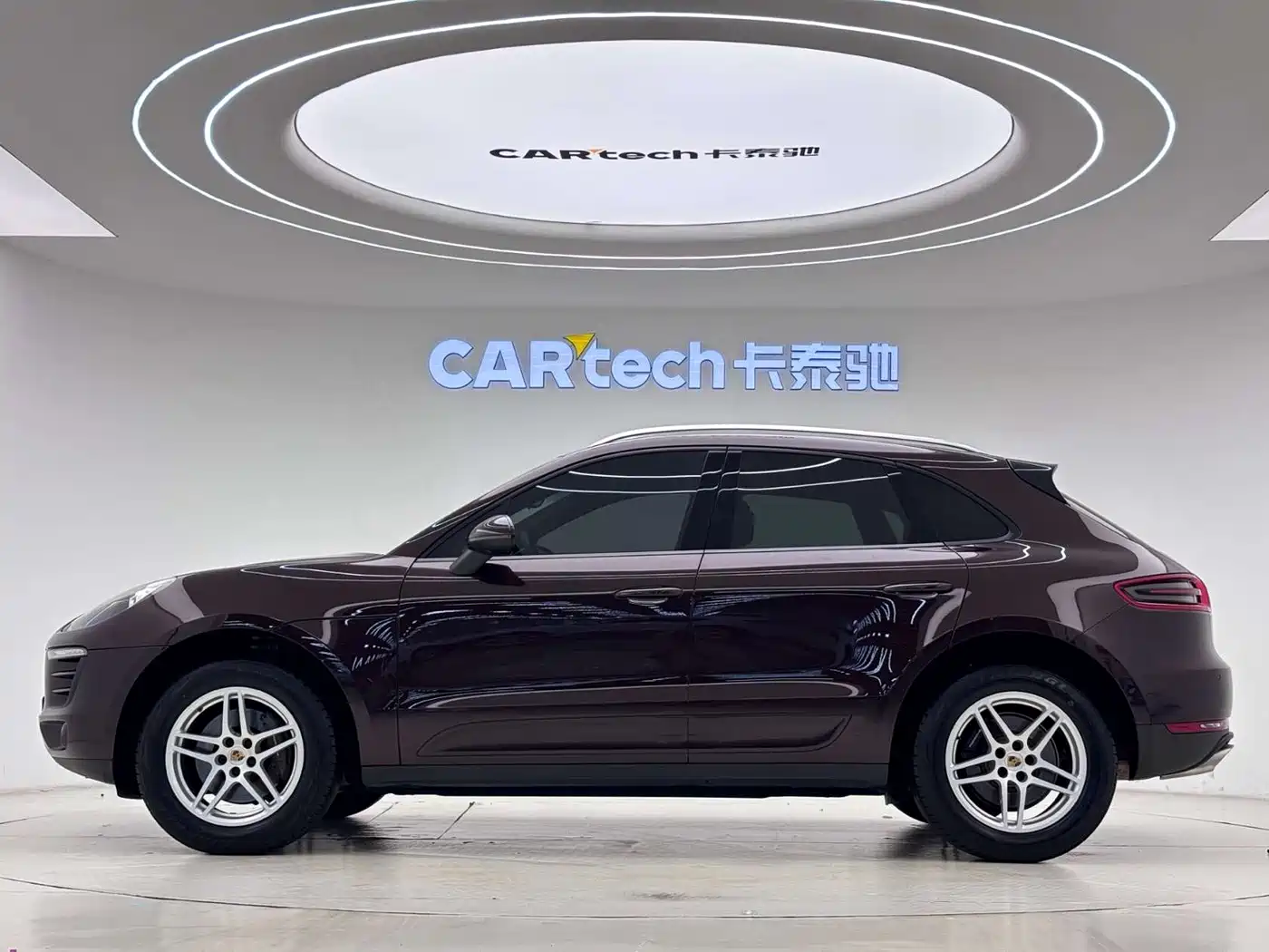 Porsche Macan 2016 Macan 2.0T фото 3