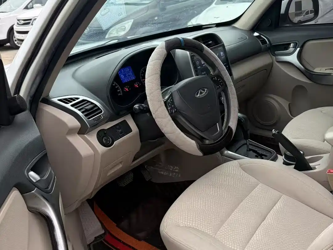 Chery Tiggo 3 2014 2014 1.6L CVT Trend