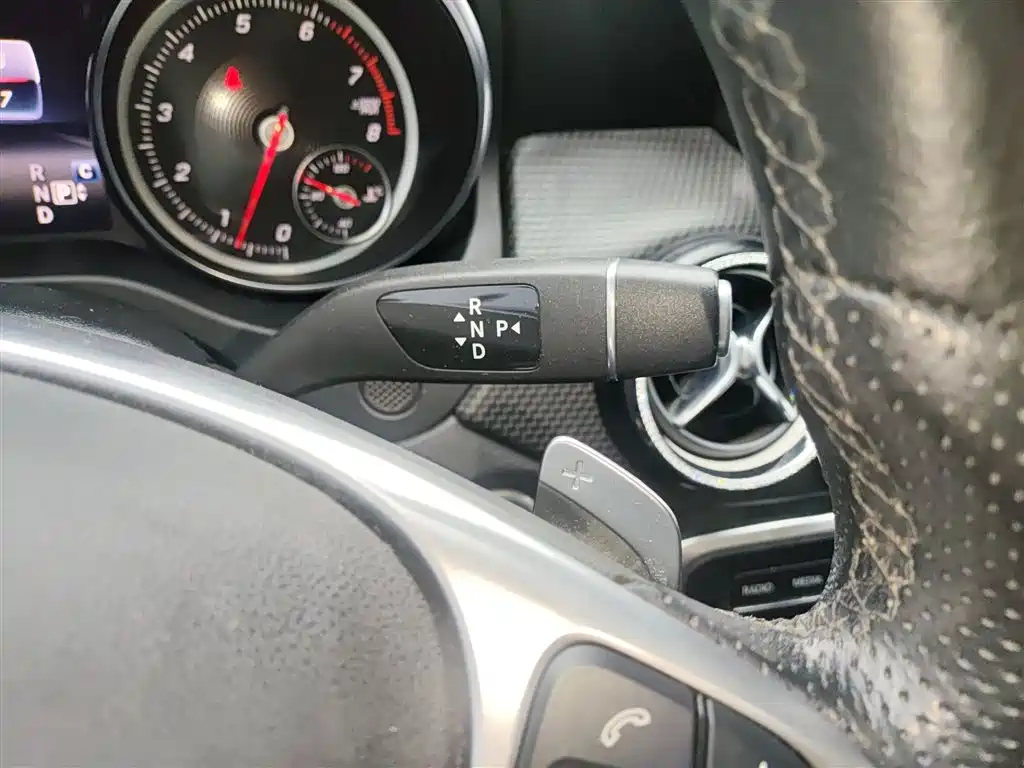 Mercedes-Benz GLA 2019 GLA 200 Dynamic фото 10