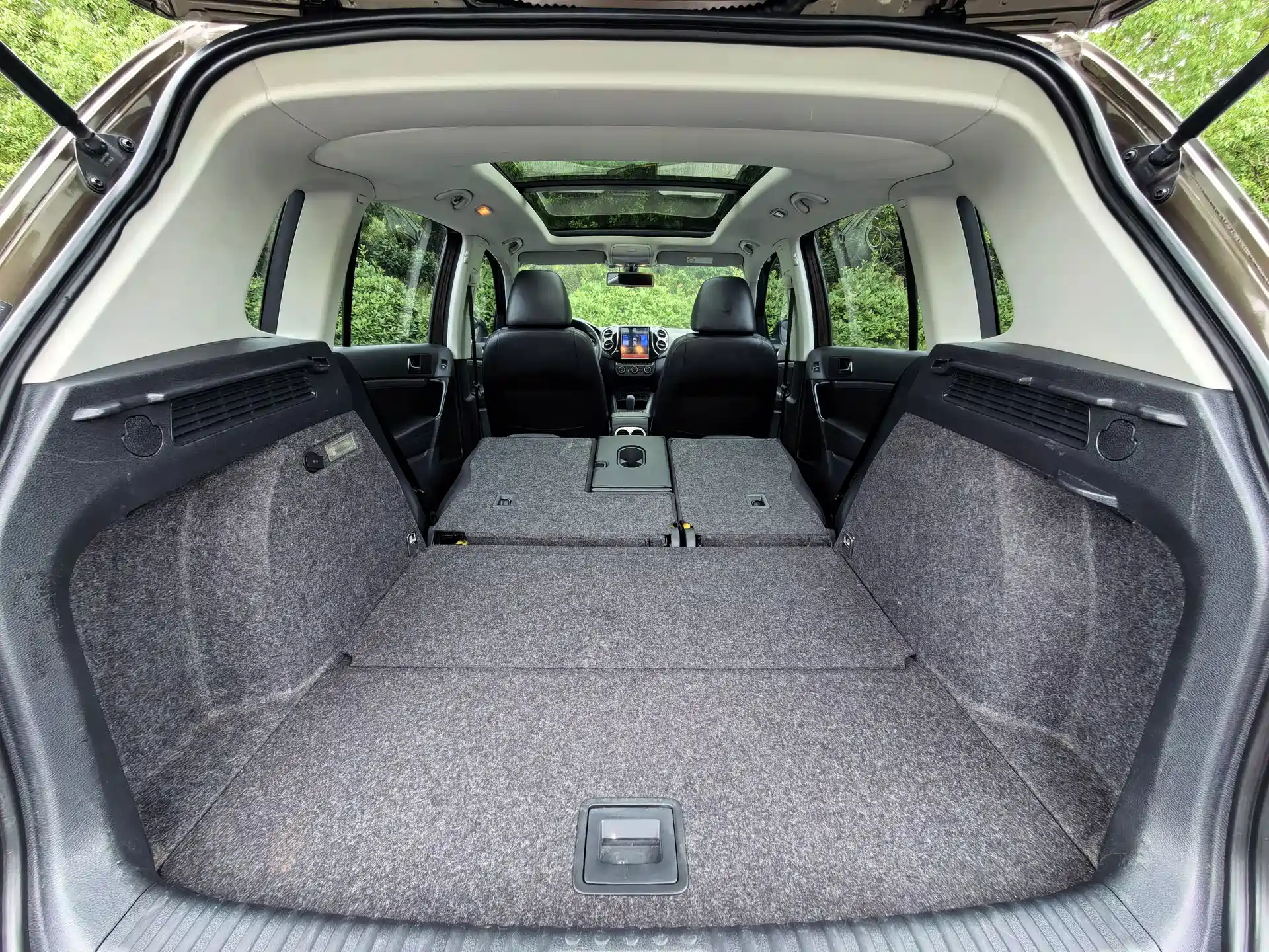Фото 31 - Volkswagen Tiguan