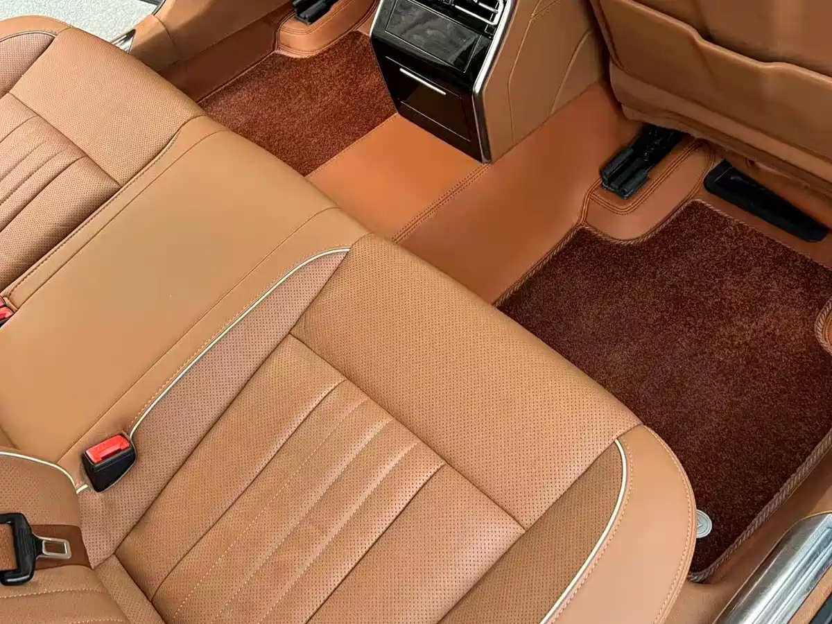 Hongqi H9 2022 2.0T Smart Connect Flag Enjoy Edition фото 19