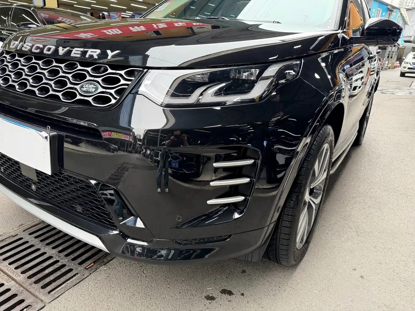 Land Rover Discovery Sport 2024 Luxury Custom Edition фото 4