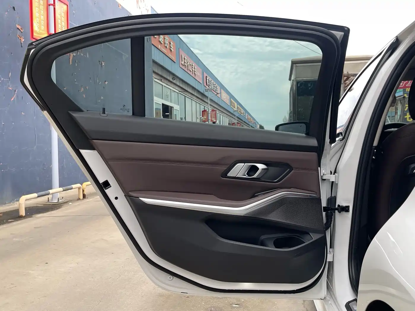 BMW 3 Series 2020 325Li M Sport Package фото 10