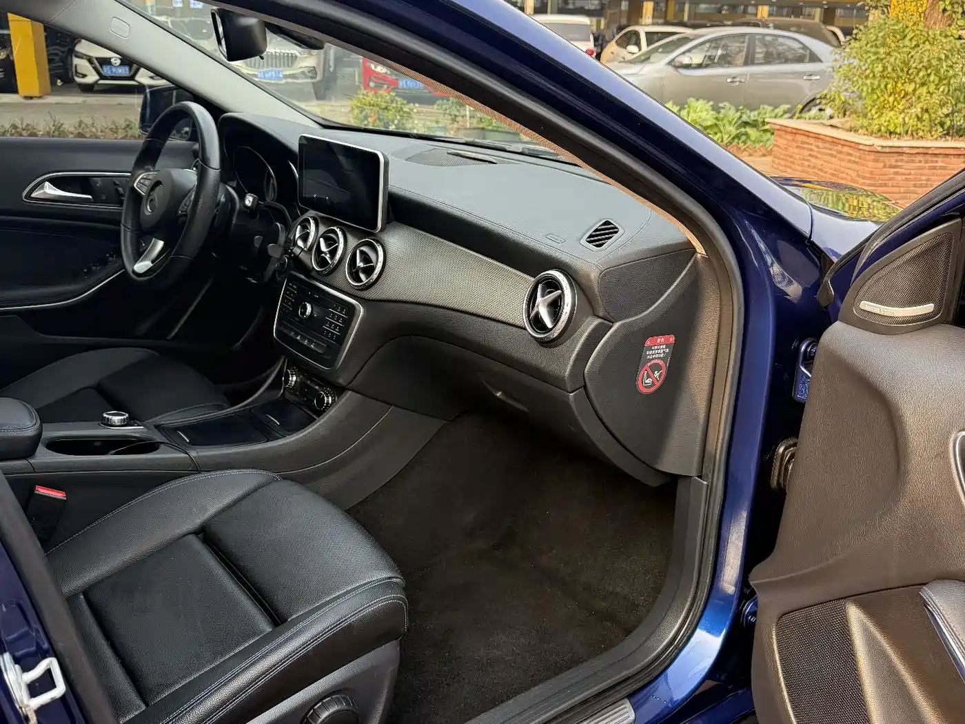 Mercedes-Benz GLA 2016 GLA 200 Blues Edition фото 6
