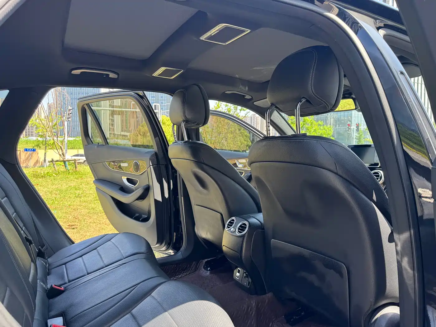 Mercedes-Benz GLC 2019 GLC 260 L 4MATIC Luxury фото 11