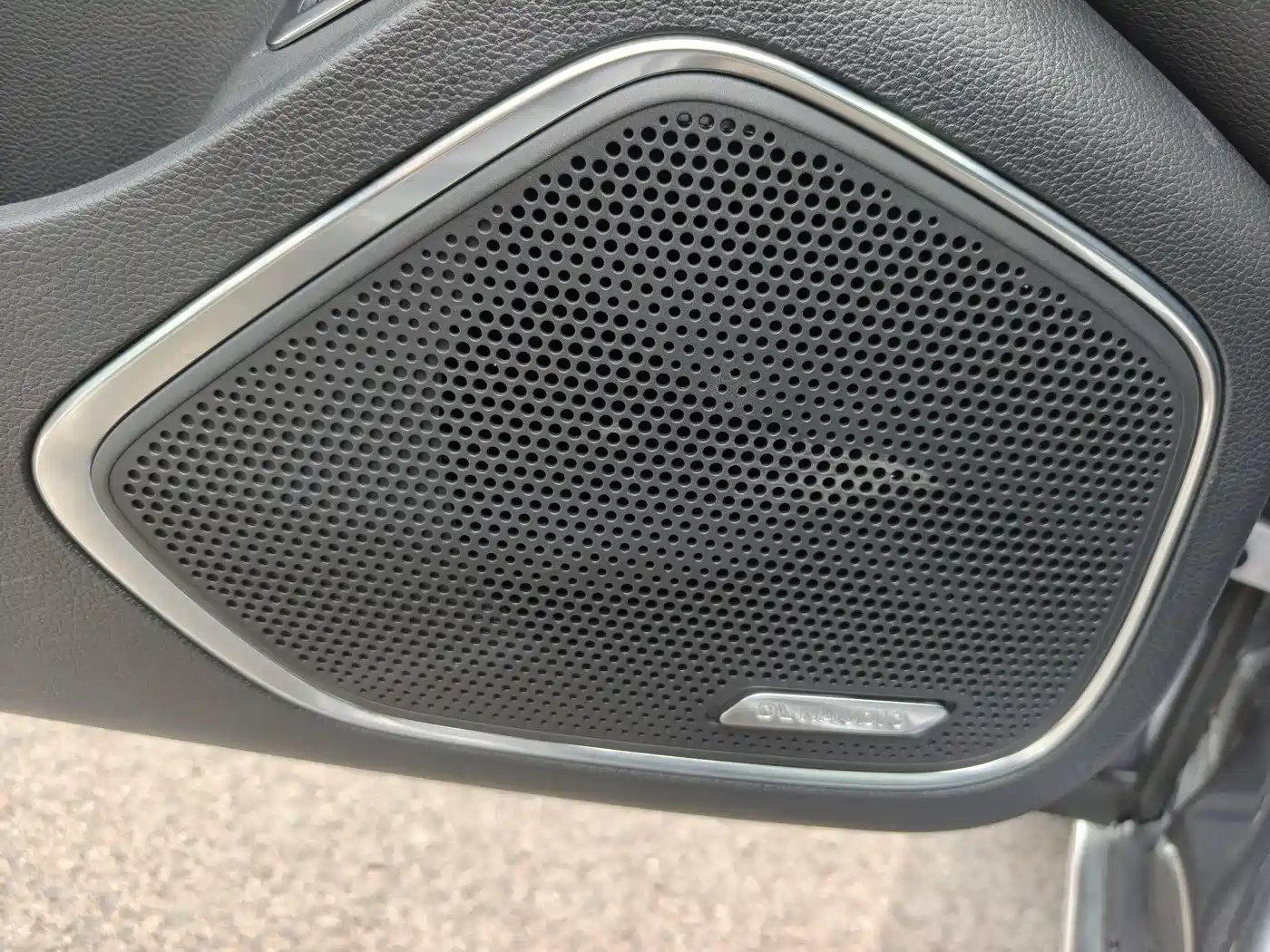 Hongqi H5 2023 2.0T Auto Smart Connect Flag Comfort фото 28