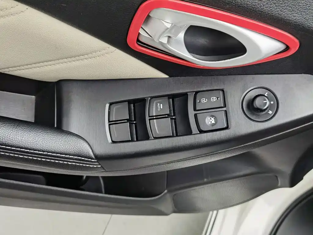 GAC Trumpchi Trumpchi GA3S Vision 2014 2014 1.6L Automatic Luxury ESP Edition