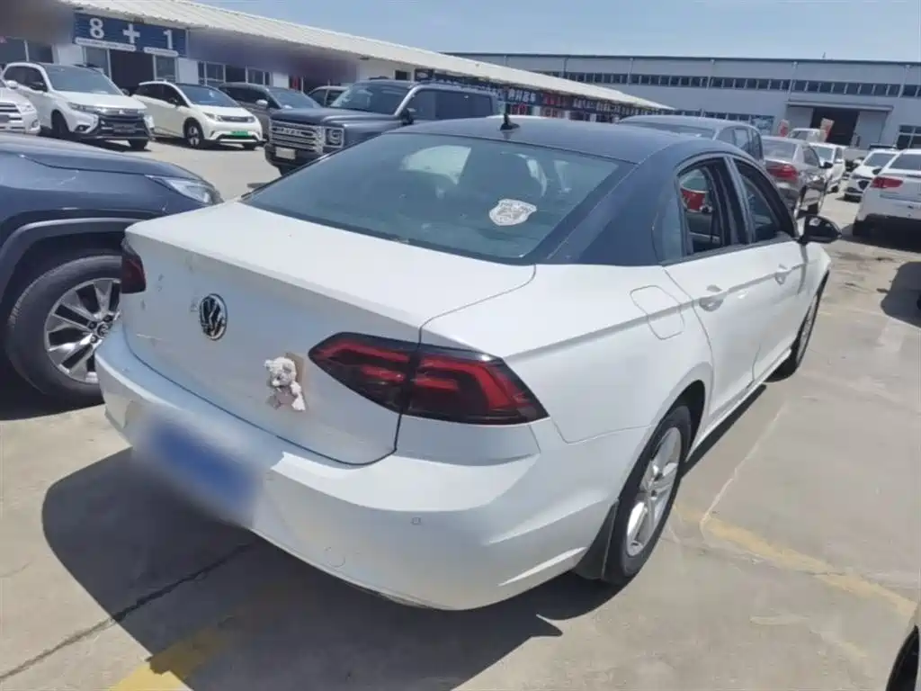 Volkswagen Lamando 2015 230TSI DSG Style фото 7