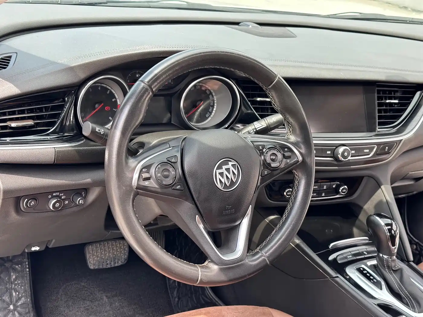 Buick Regal 2019 20T Elite China VI фото 16