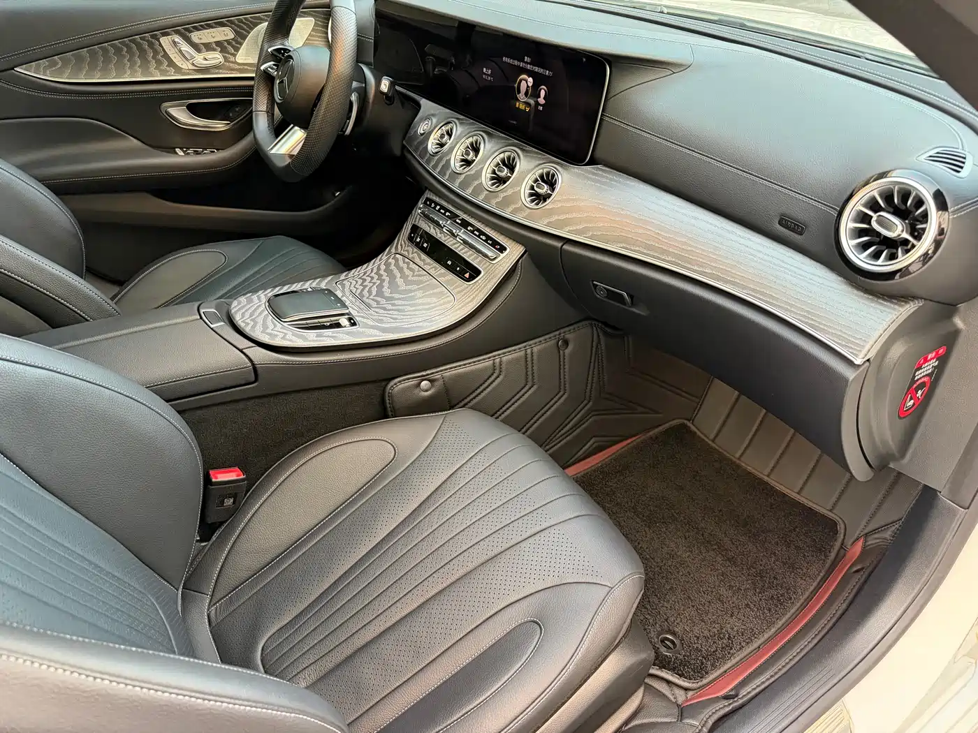 Mercedes-Benz CLS 2023 Facelift CLS 300 Luxury фото 13