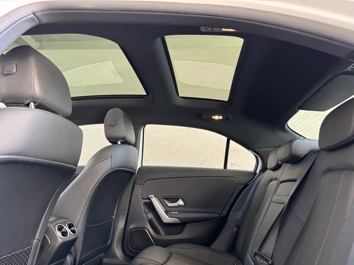 Mercedes-Benz A-Class 2023 A 180 L фото 15