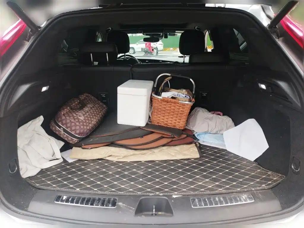 Cadillac XT4 2022 28T FWD Luxury фото 20