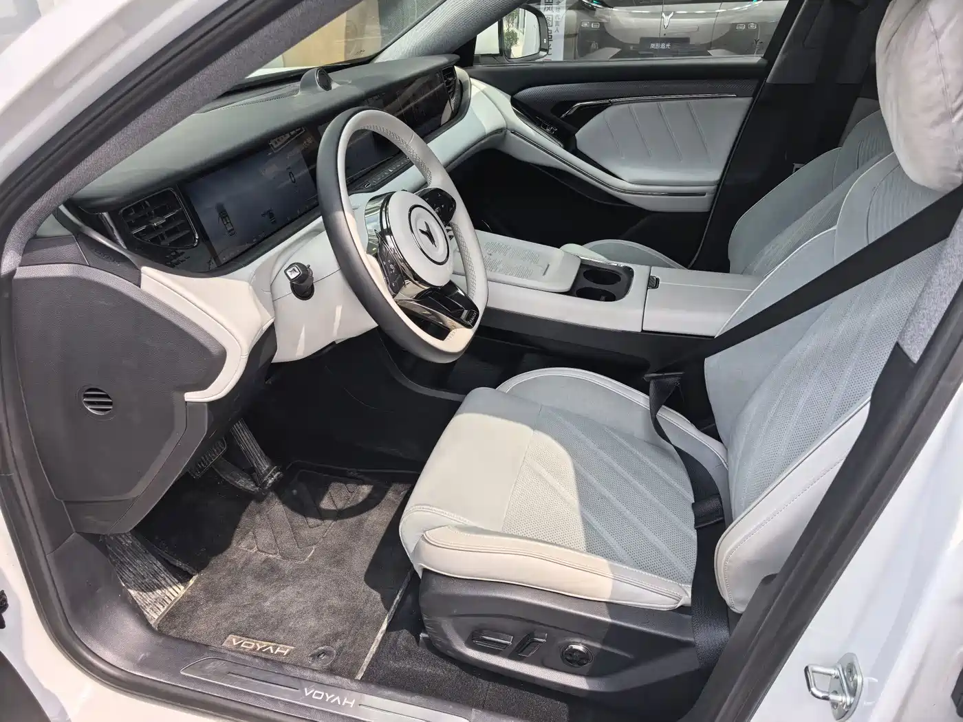 Voyah Auto VOYAH FREE 2025 2025 318 318km RWD Touring Edition