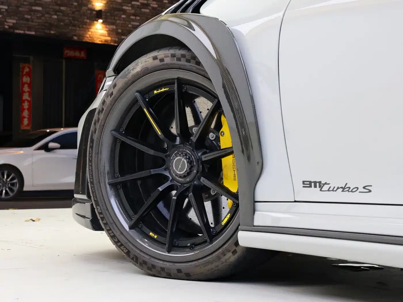Porsche 911 2023 Turbo S Cabriolet 3.7T фото 14