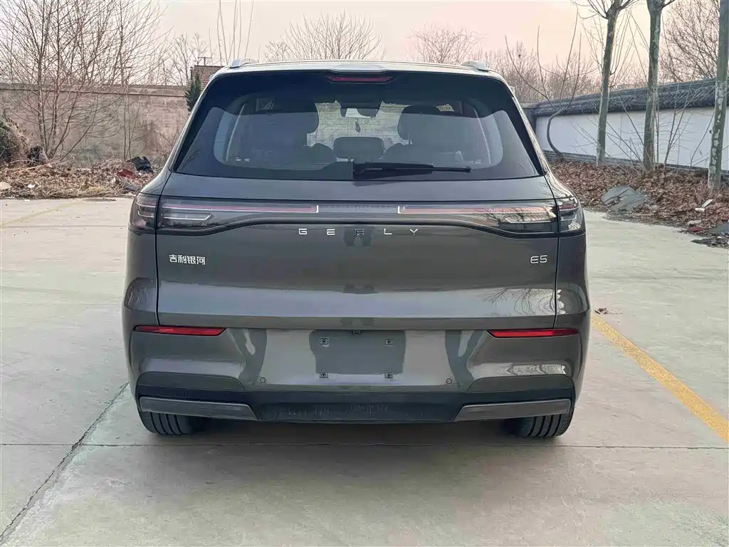 GEELY GALAXY GALAXY E5