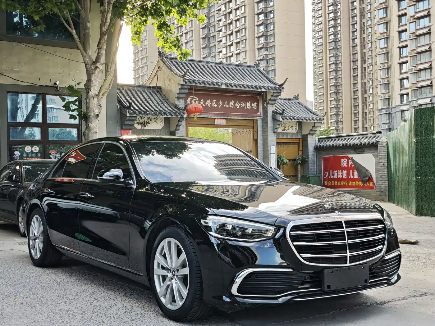 Mercedes-Benz S-Class 2023 Model S 400 L Business Edition фото 3