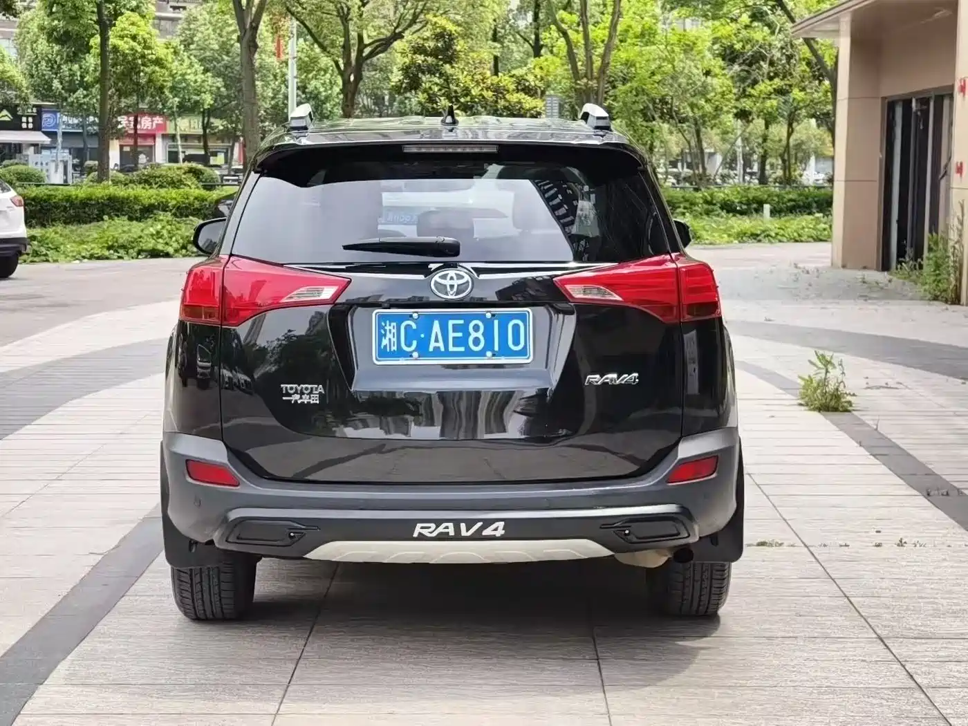 Toyota RAV4 Rongfang 2015 2.0L CVT 2WD Trend Edition фото 8