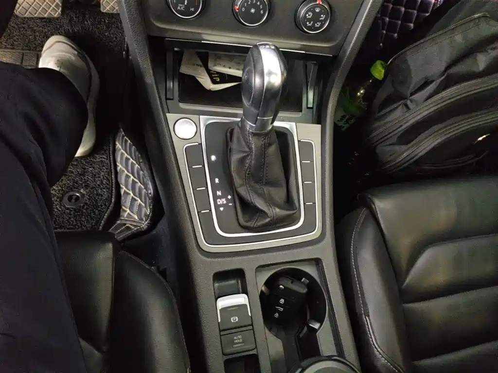 Volkswagen Golf 2016 230TSI Automatic Luxury фото 14