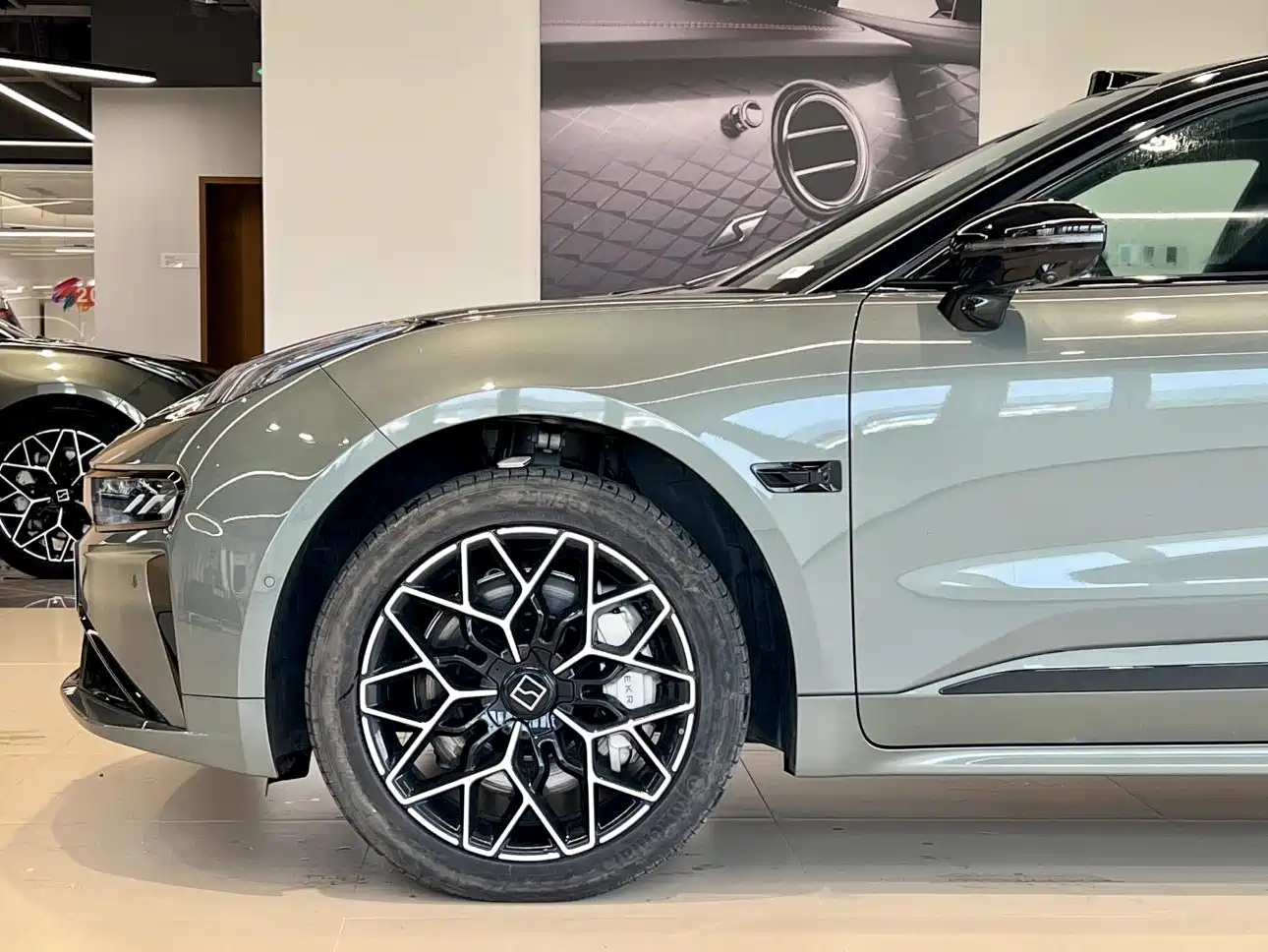 ZEEKR EXTREME KRYPTON 001