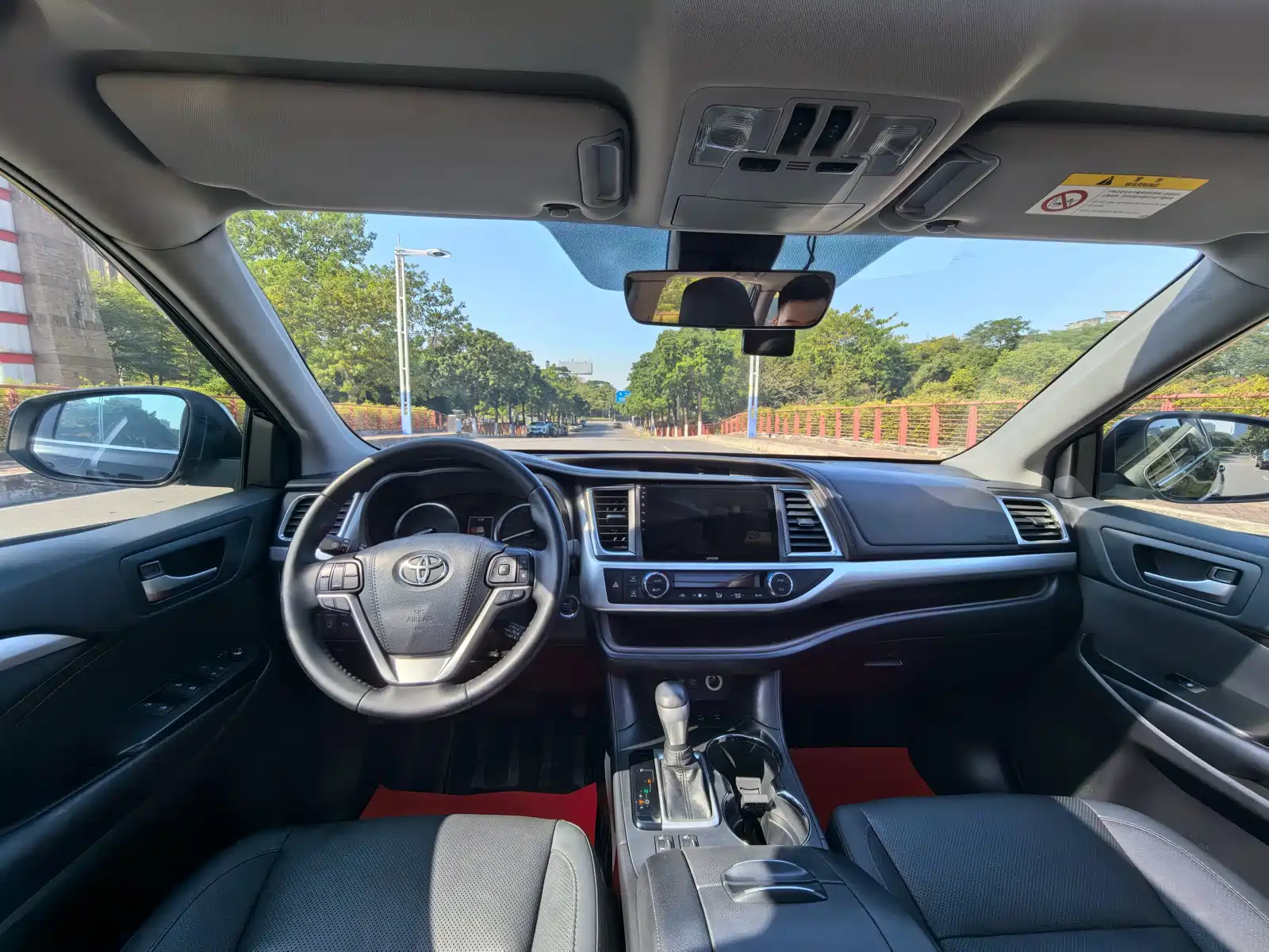 Фото 7 - Toyota Highlander
