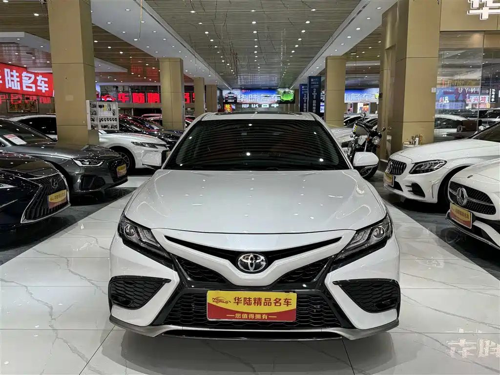 Toyota Camry 2021 2.0S Sporty Edition фото 2