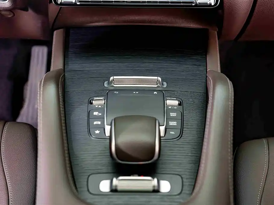 Mercedes-Benz GLE 2023 GLE 450 4MATIC Luxury фото 15