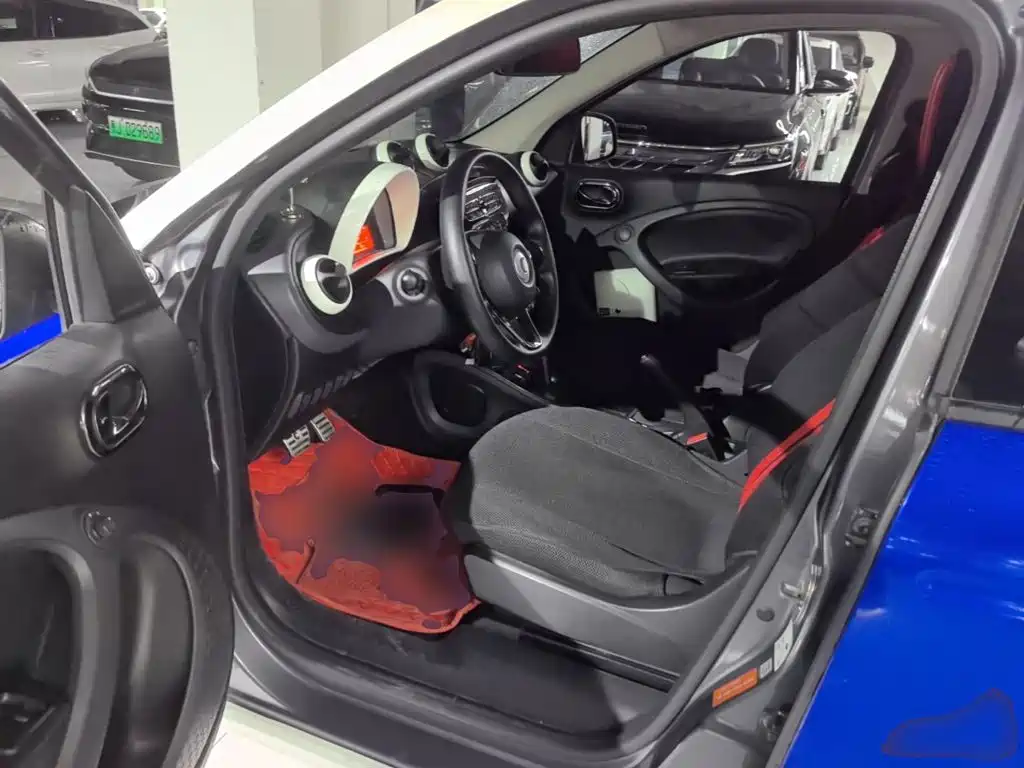 smart forfour 2018 2018 1.0L 52kW Agile Edition