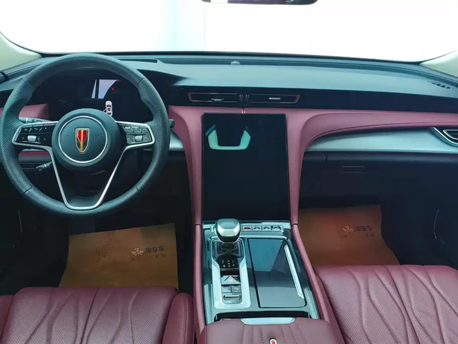 Hongqi H5 2024 2.0T Automatic Smart Connect Flag Leader Edition фото 12