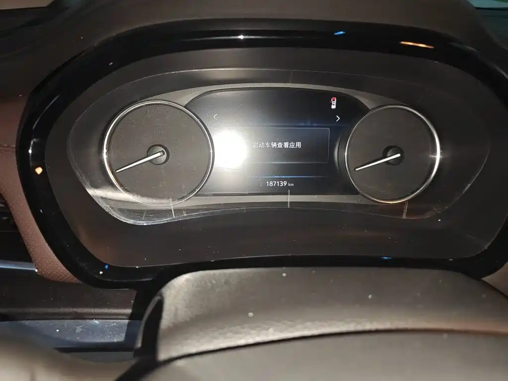Photo 13 - Buick GL8
