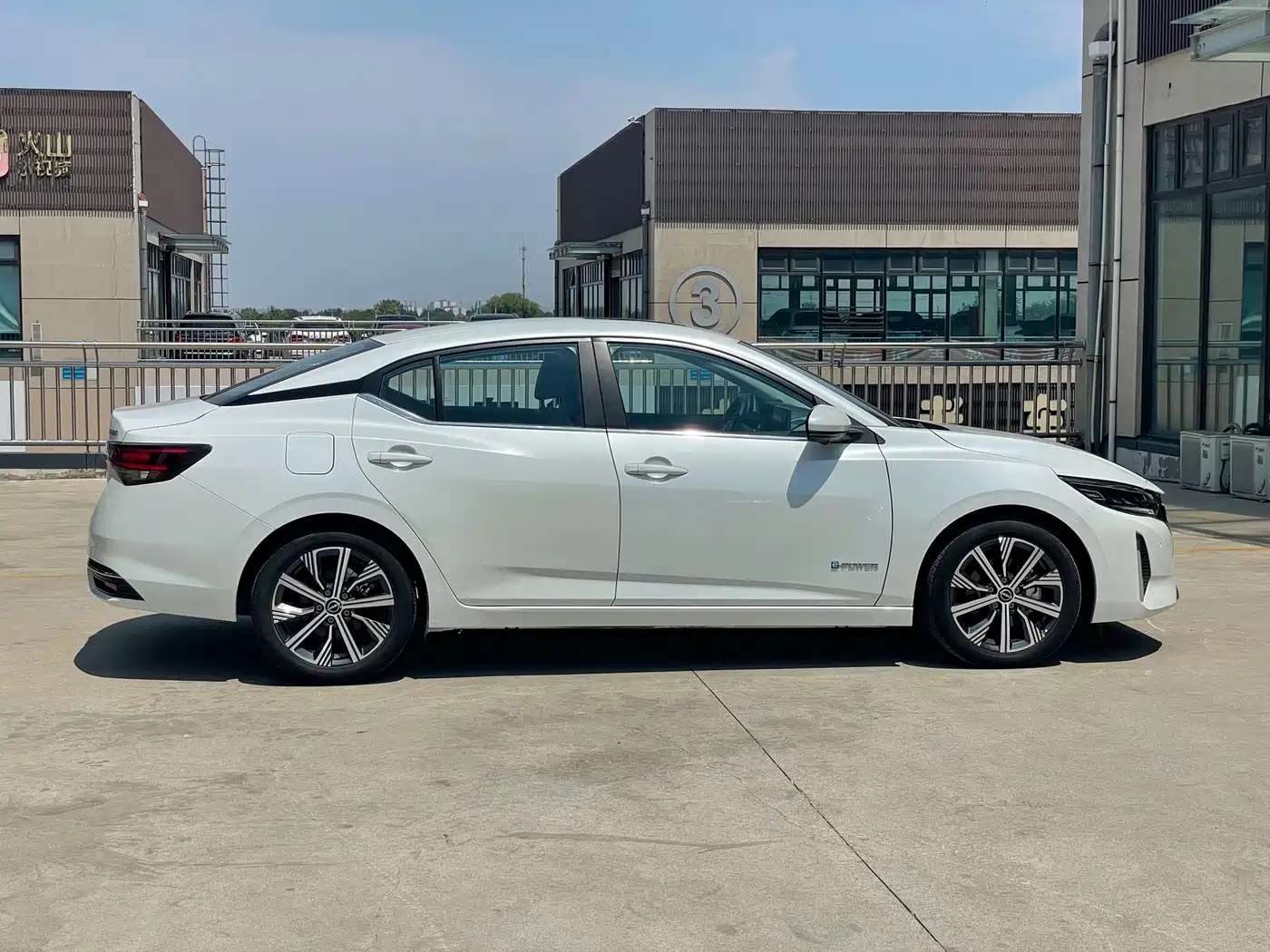 Фото 4 - Nissan Sylphy