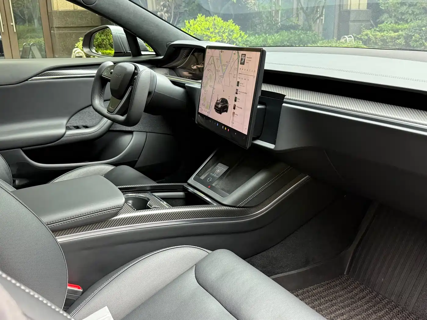TESLA MODEL S
