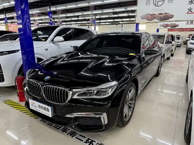 BMW 7 SERIES