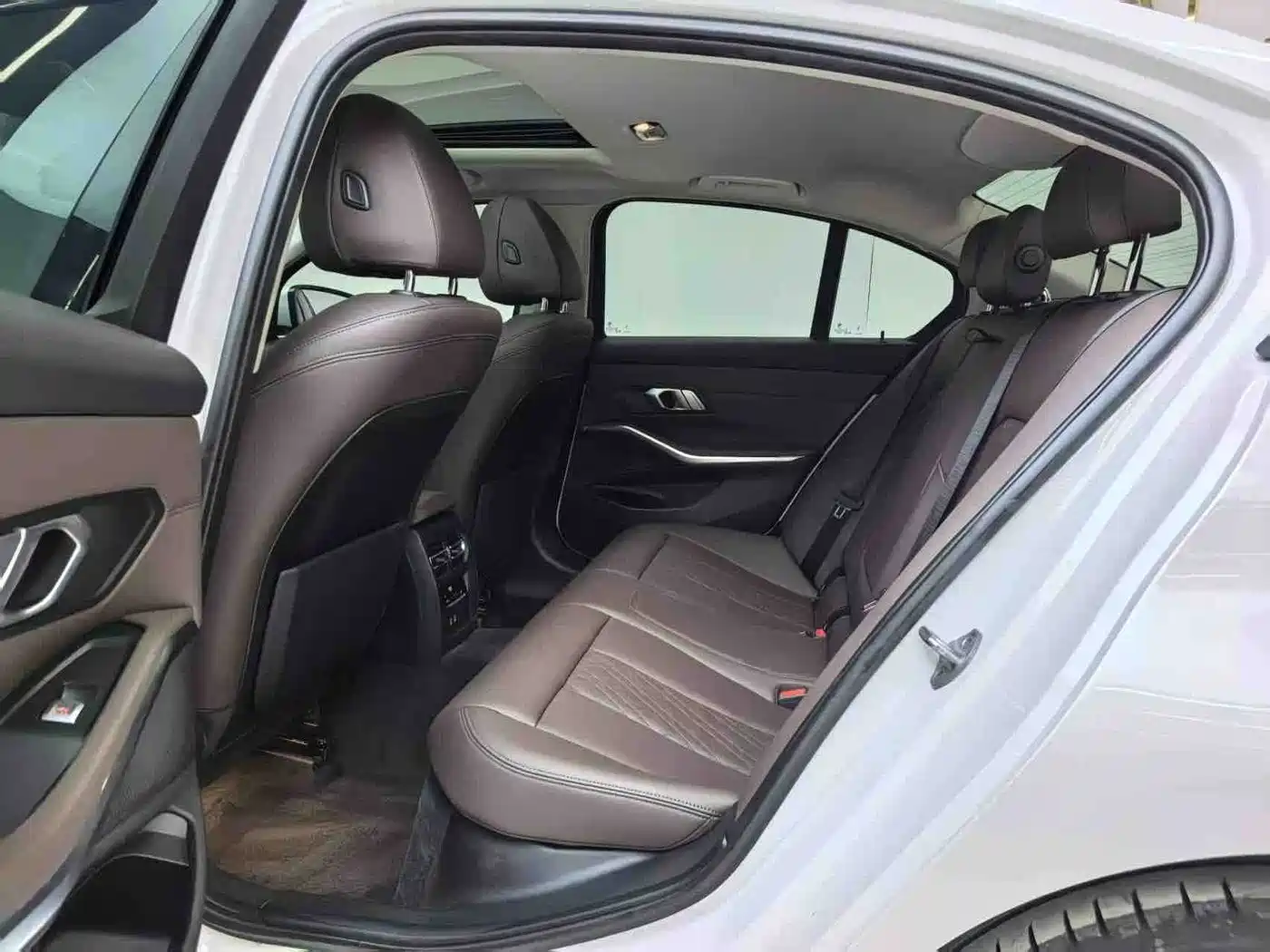 BMW 3 Series 2022 320i Sport Package фото 20