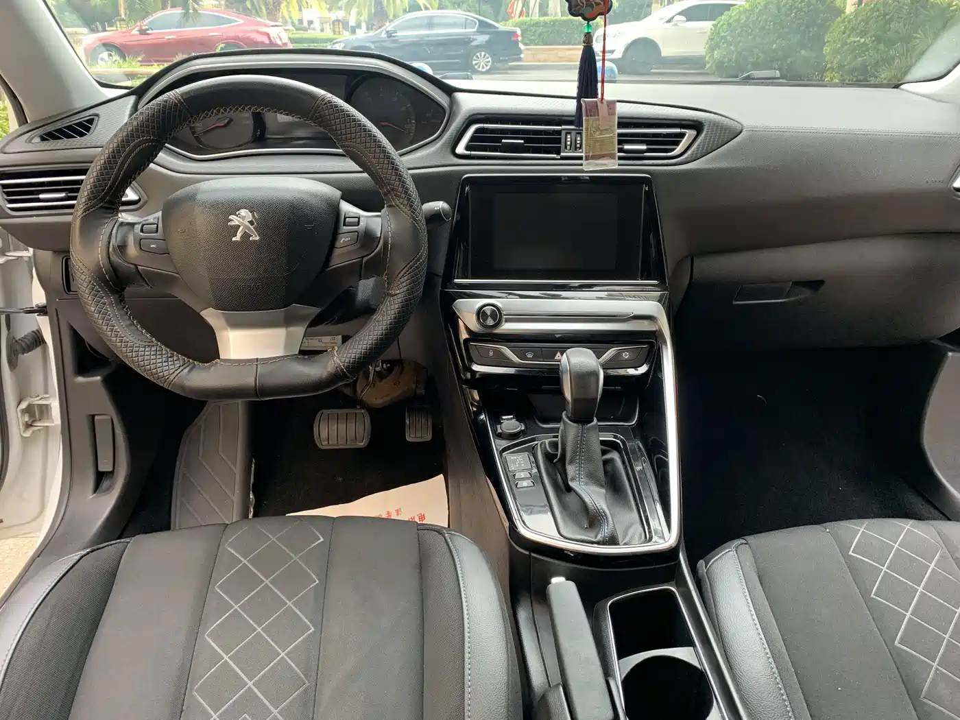 Peugeot 308 2017 2016 1.6L Automatic Luxury