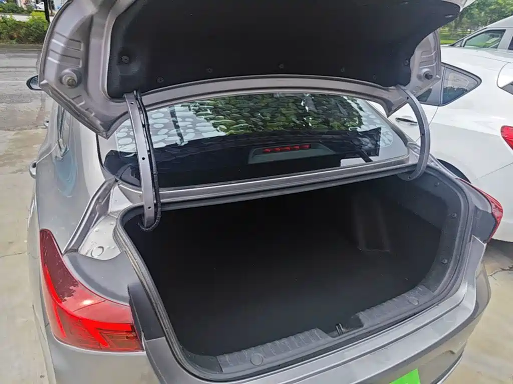 Photo 19 - Changan Eado