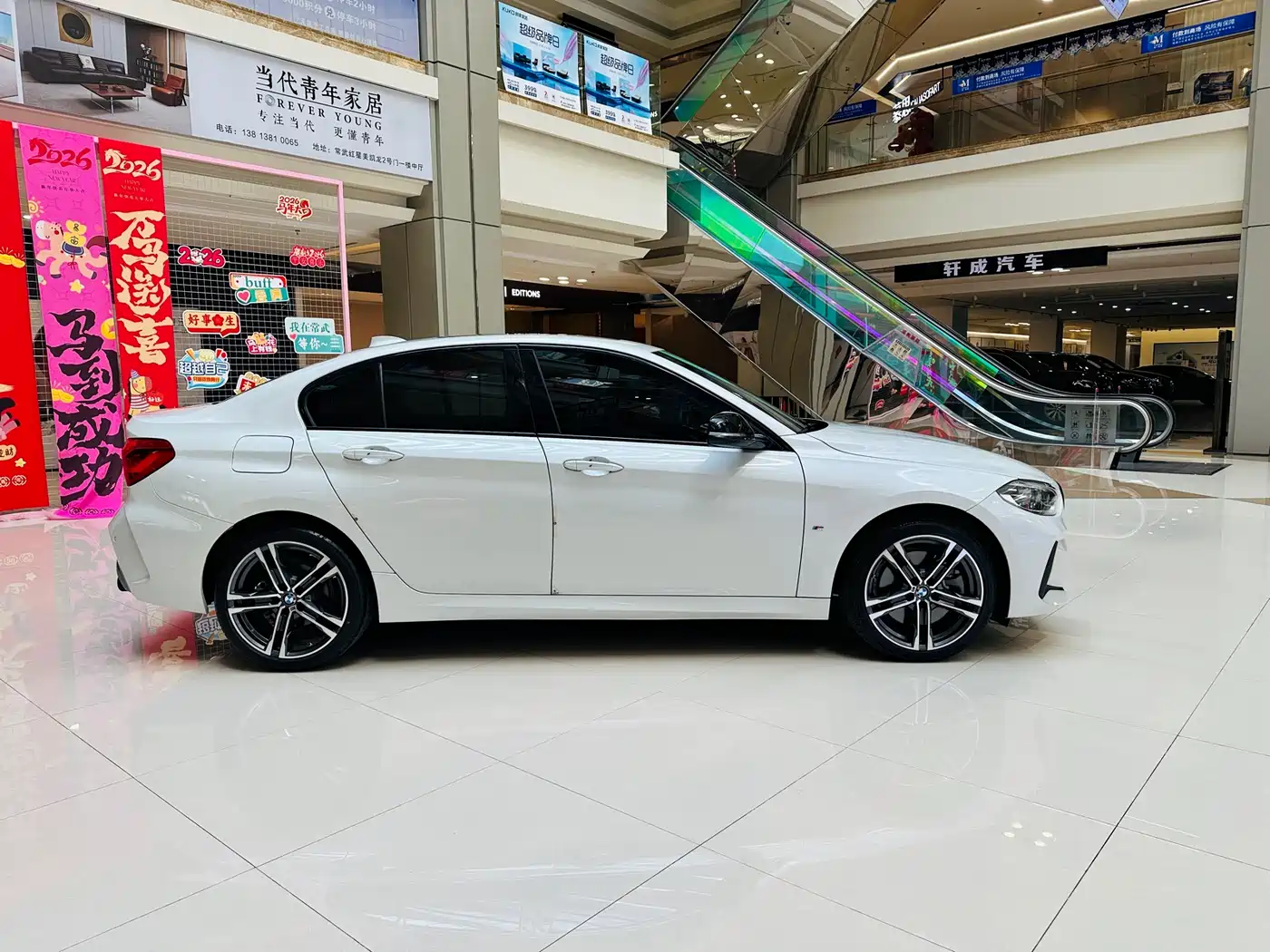 BMW 1 Series 2021 125i M Sport Black Night Edition фото 4