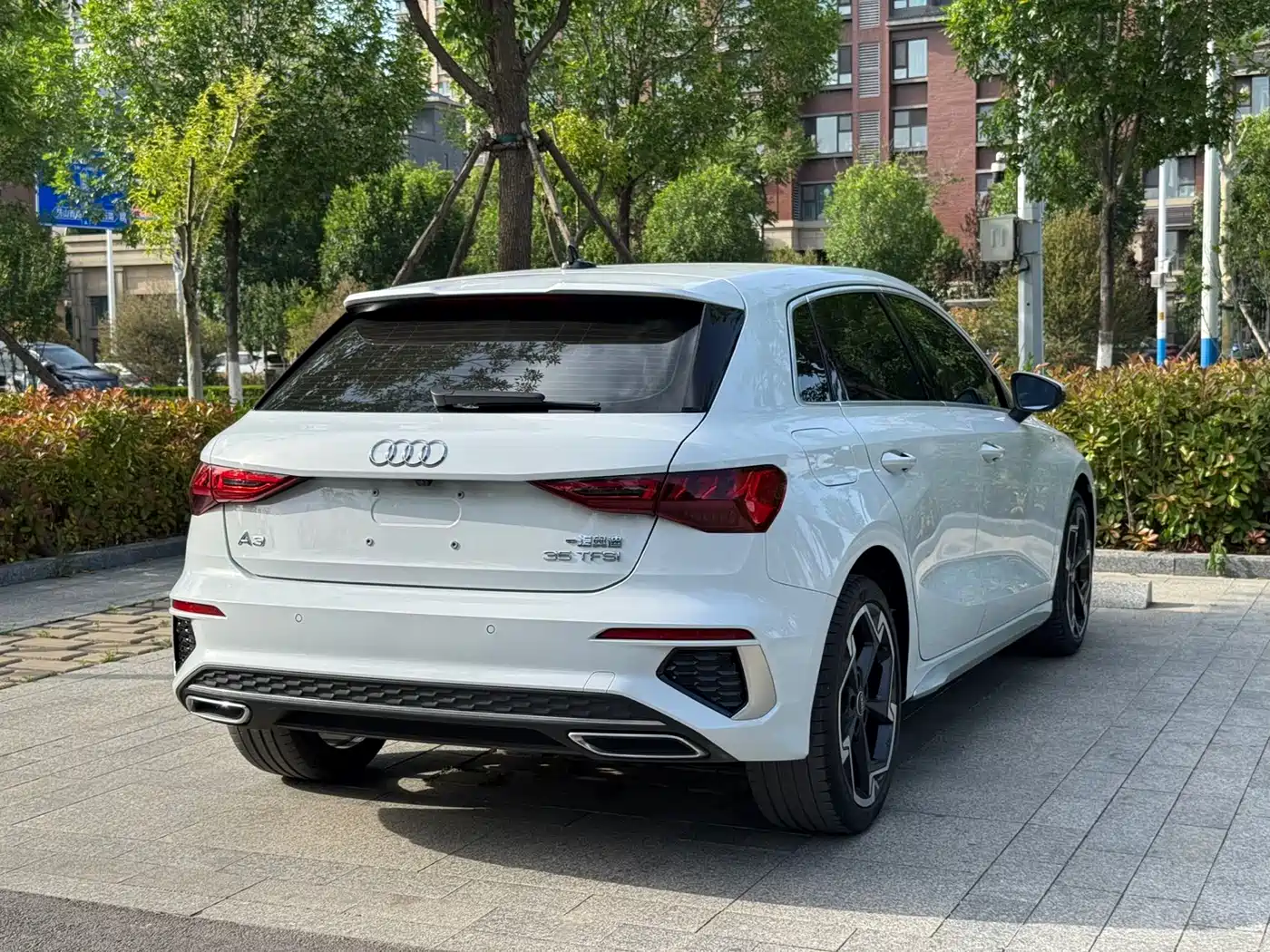 Audi A3 2023 Facelift Sportback 35 TFSI Luxury Sport фото 9