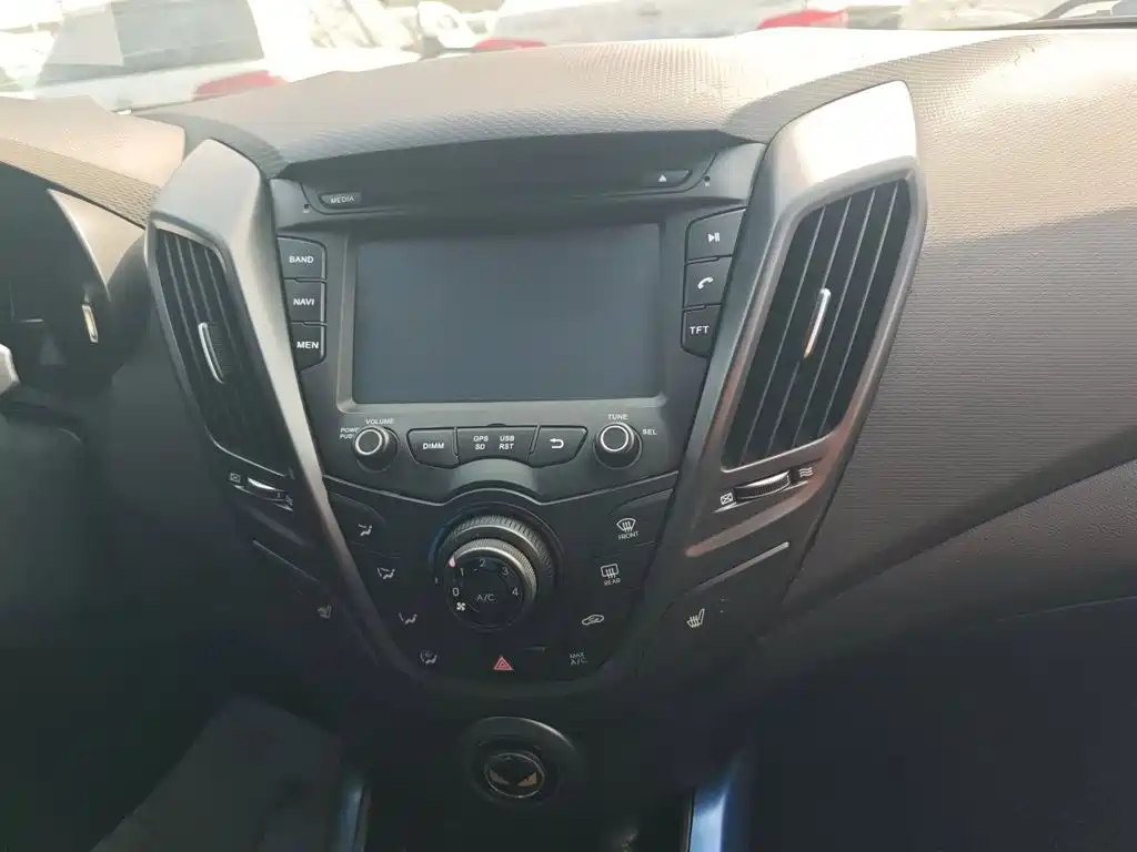 Hyundai Veloster 2015 2012 1.6T Automatic Luxury